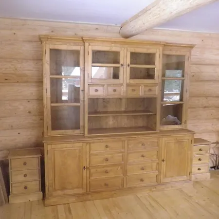 Rustic Ghetar